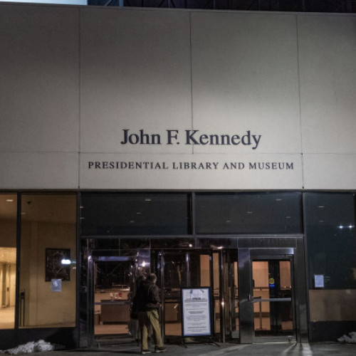 Biblioteca John F. Kennedy din Boston se închide din cauza concedierilor federale