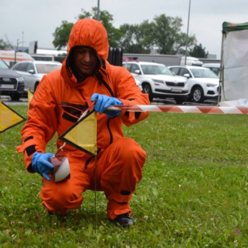 ISU Brașov comemorează 15 ani de protecție CBRN