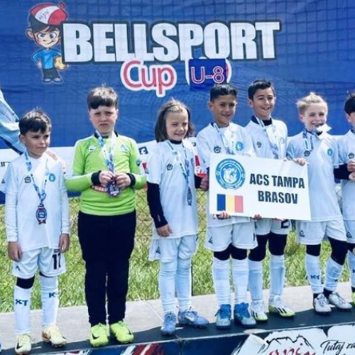 Micii fotbaliști de la ACS Kids Tampa Brașov, brillanți la Bellsport Cup 2025