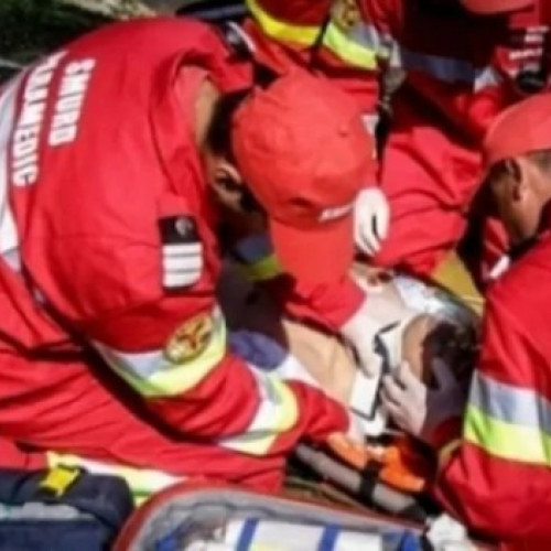 Trei persoane, găsite inconștiente într-un bazin cu apă în Lunguletu, Dâmbovița