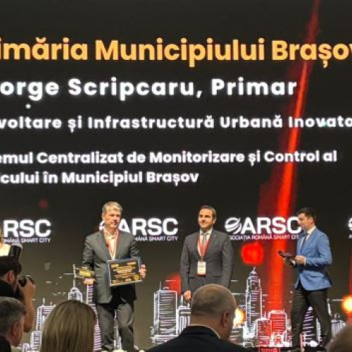 Brasovul, orașul care continuă să confirme statutul de oraș smart al României, a primit o nouă distincție în cadrul Galei Smart City Industry Awards 9, conform Newsbv.ro. Potrivit sursei, municipiul a fost declarat câștigător la categoria „Dezvoltare și infrastructură urbană inovatoare” cu proiectul „Sistem centralizat de monitorizare și control al traficului”.