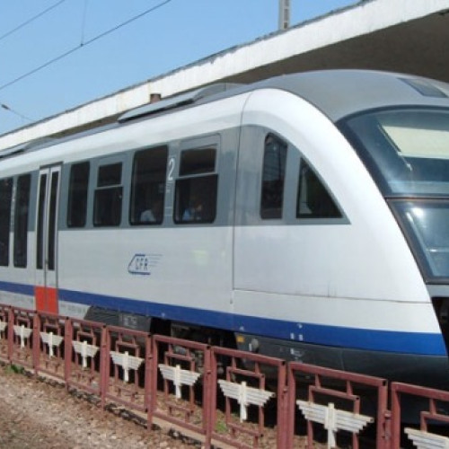 programul estival de transport Trenurile Soarelui 2025, anunțat de CFR Călători, se va desfășura între 13/14 iunie 2025 și 6/7 septembrie 2025, potrivit newsbv.ro. La startul sezonului estival, compania oferă pasagerilor 54 de trenuri directe, dintre care 32 sunt suplimentare, pentru legături rapide între principalele orașe din țară și stațiunile de la Marea Neagră, inclusiv pe litoralul românesc.