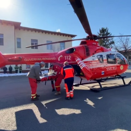 Băiat de doi ani dus cu elicopterul SMURD la spital după ce a ingerat otravă pentru șoareci
