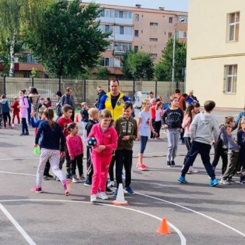 „Butonul roșu” devine oficial în sistemul educațional din România