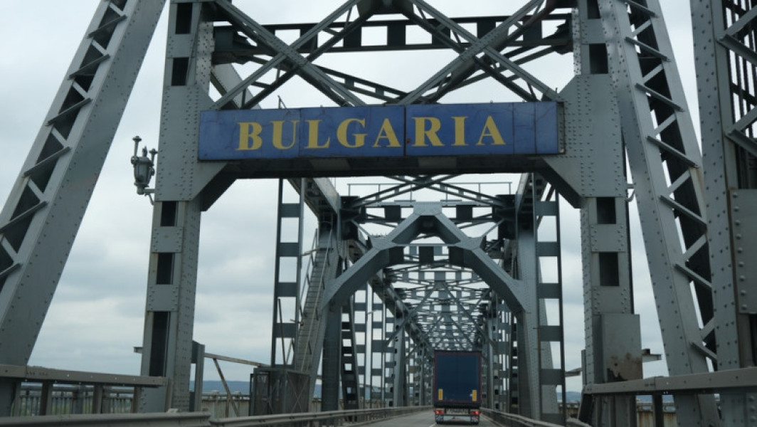 Restricții în trafic la Giurgiu-Ruse din cauza lucrărilor pe Podul Prieteniei