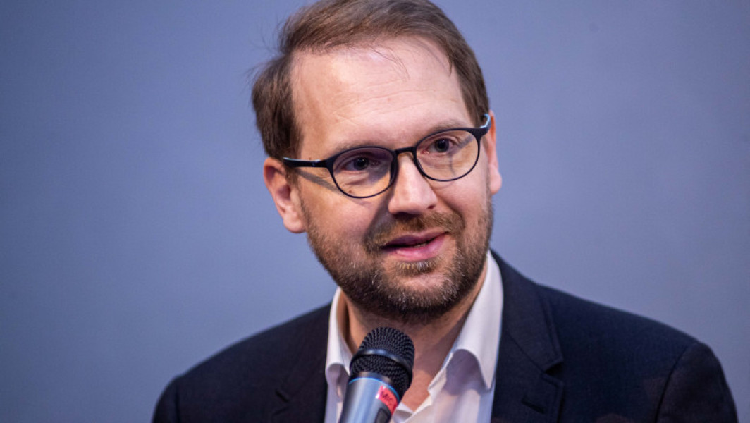 Dominic Fritz: Trebuie să terminăm cu o politică externă în formă de român-ghiocel