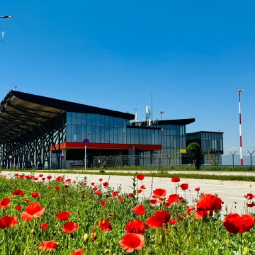 Aeroportul Brașov – Ghimbav investește în digitalizare: licitație pentru instalarea sistemelor E-Gates