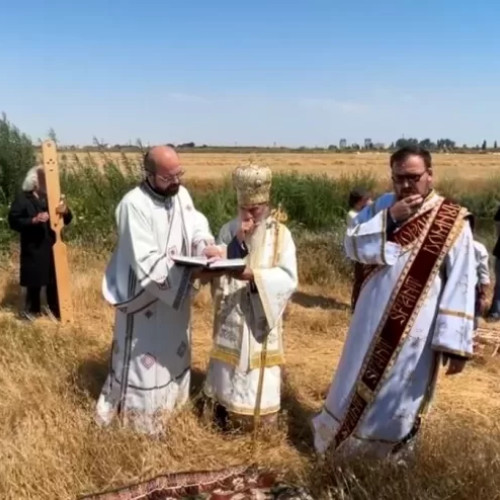 ÎPS Teodosie îi îndeamnă pe toţi românii la rugăciuni, în plină caniculă, „ca Dumnezeu să ne ierte păcatele și să ne dea ploaie”