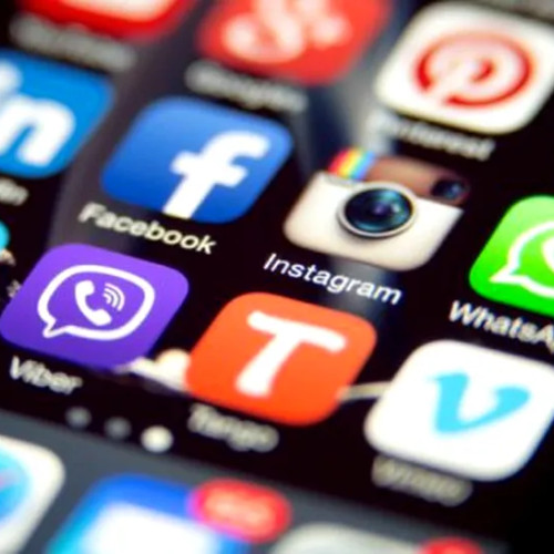 5 aplicații populare care îți spionează fiecare pas. Ce trebuie să ștergi urgent din telefon