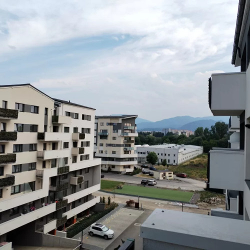 În ce ansambluri rezidențiale din Brașov îți mai poți achiziționa un apartament cu TVA redus cu 9%, respectiv care va fi finalizat până în 1 august 2026. Ce condiții trebuie respectate