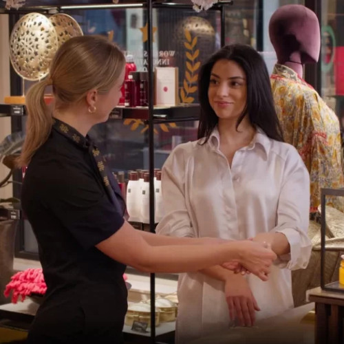 Aflat în plină expansiune, un retailer internațional de lux deschide un magazin în mall Coresi. Se caută „consilieri de vânzări”