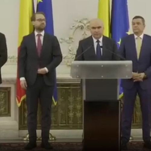 VIDEO PSD, PNL, USR, UDMR și grupul minorităților naționale au semnat în această dimineață acordul de coaliție. „Acest parteneriat are ca obiective implementarea unor reforme structurale fundamentale, stabilitatea şi performanţa guvernării, dezvoltarea României şi consolidarea democraţiei”