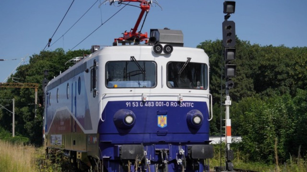 A doua locomotivă electrică modernizată pentru CFR Călători la Brașov, finanțată prin fonduri PNRR, a finalizat testele statice