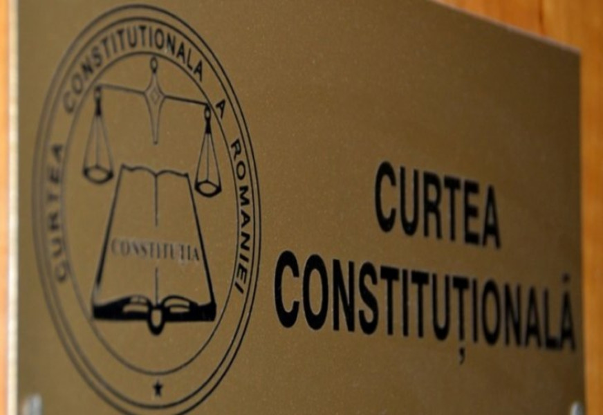 AUR depune la CCR patru sesizări împotriva pachetelor de legi