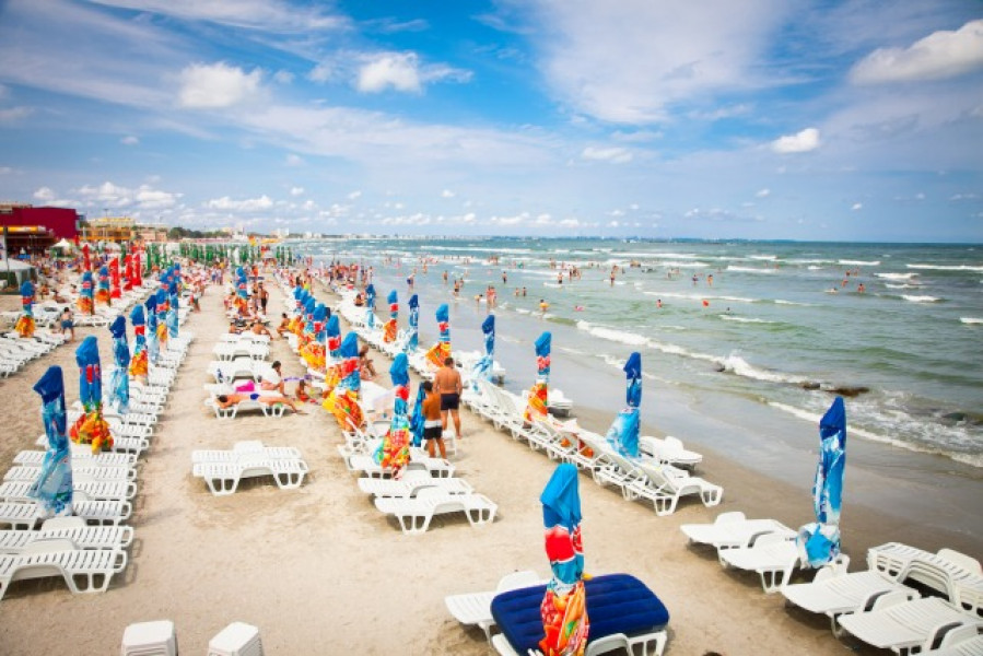Turismul românesc în vară 2025: scăderi și creștere a incomingului