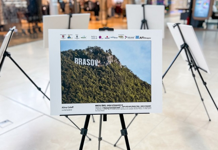 A doua ediție a expoziției foto la Muntele Tâmpa, Brașov
