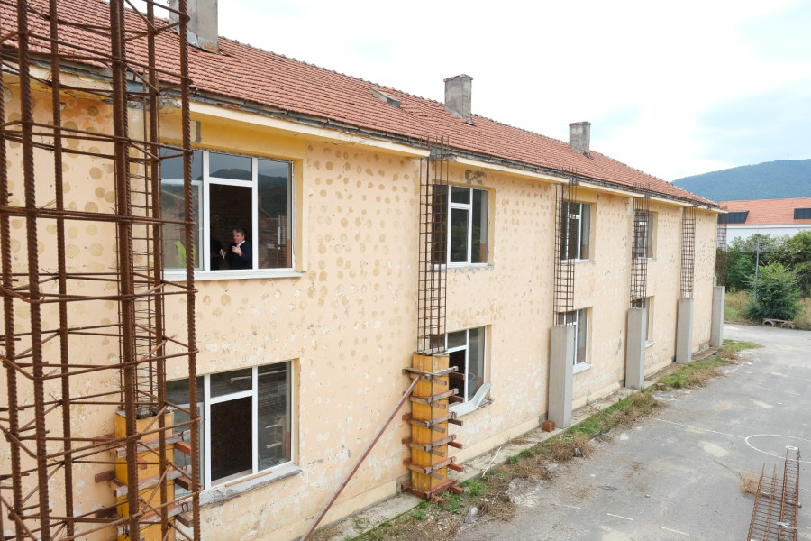Întârziere în proiectare întârzie extinderea Școlii nr. 14 din Bartolomeu