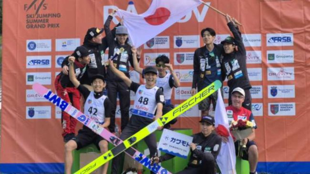 Sărituri cu schiurile: Japonezii Kobayashi și Ichinohe, victorioși în a 2-a etapă a Grand Prix-ul de vară de la Râșnov